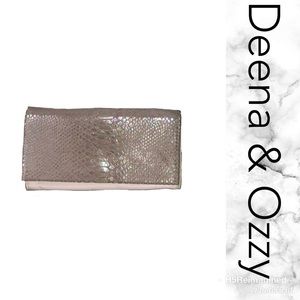 Deena & Ozzy clutch/wristlet.